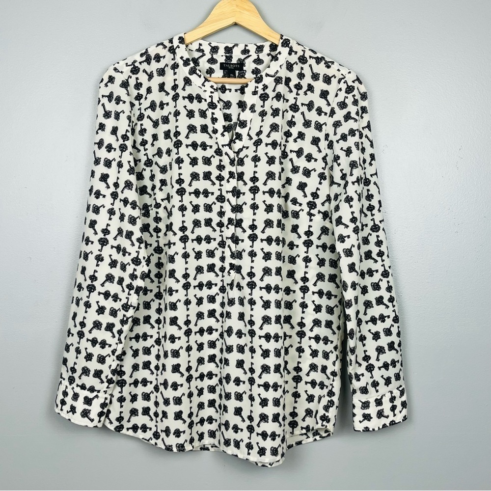 Talbots ivory black antique Skelton key print button neckline popover blouse, MP